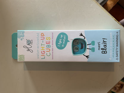 Glo Pals Water-Activated Light-Up Cubes