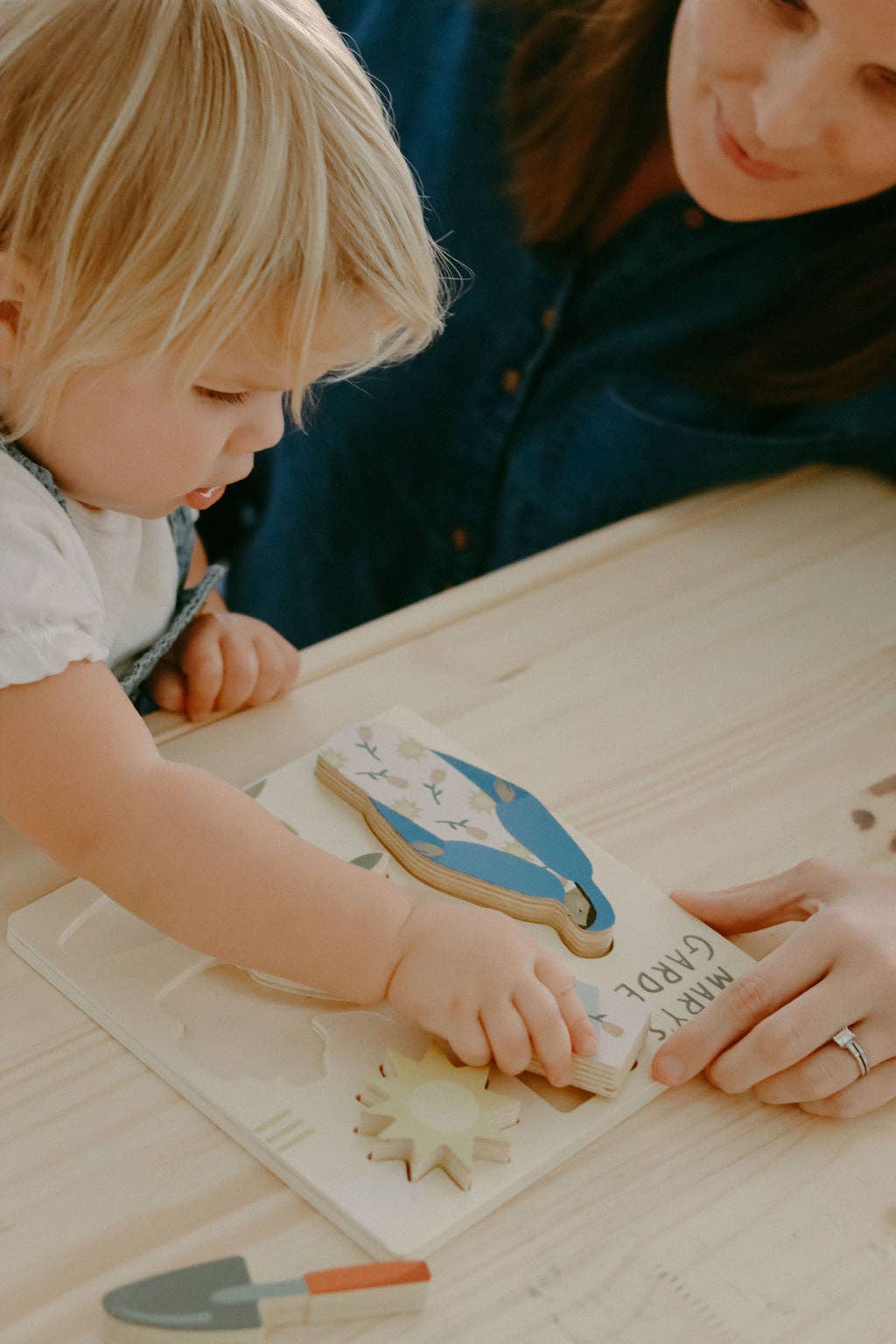 Be A Heart - Mary's Garden Wooden Puzzle