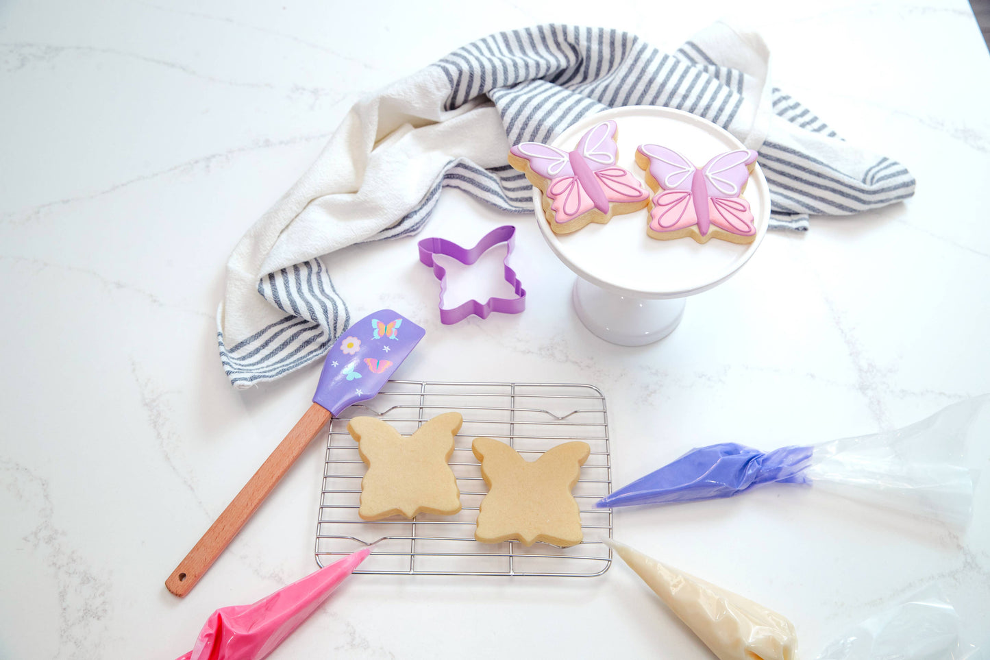 Handstand Kitchen - Blooming Colors Cookie Cutter & Spatula Set Display