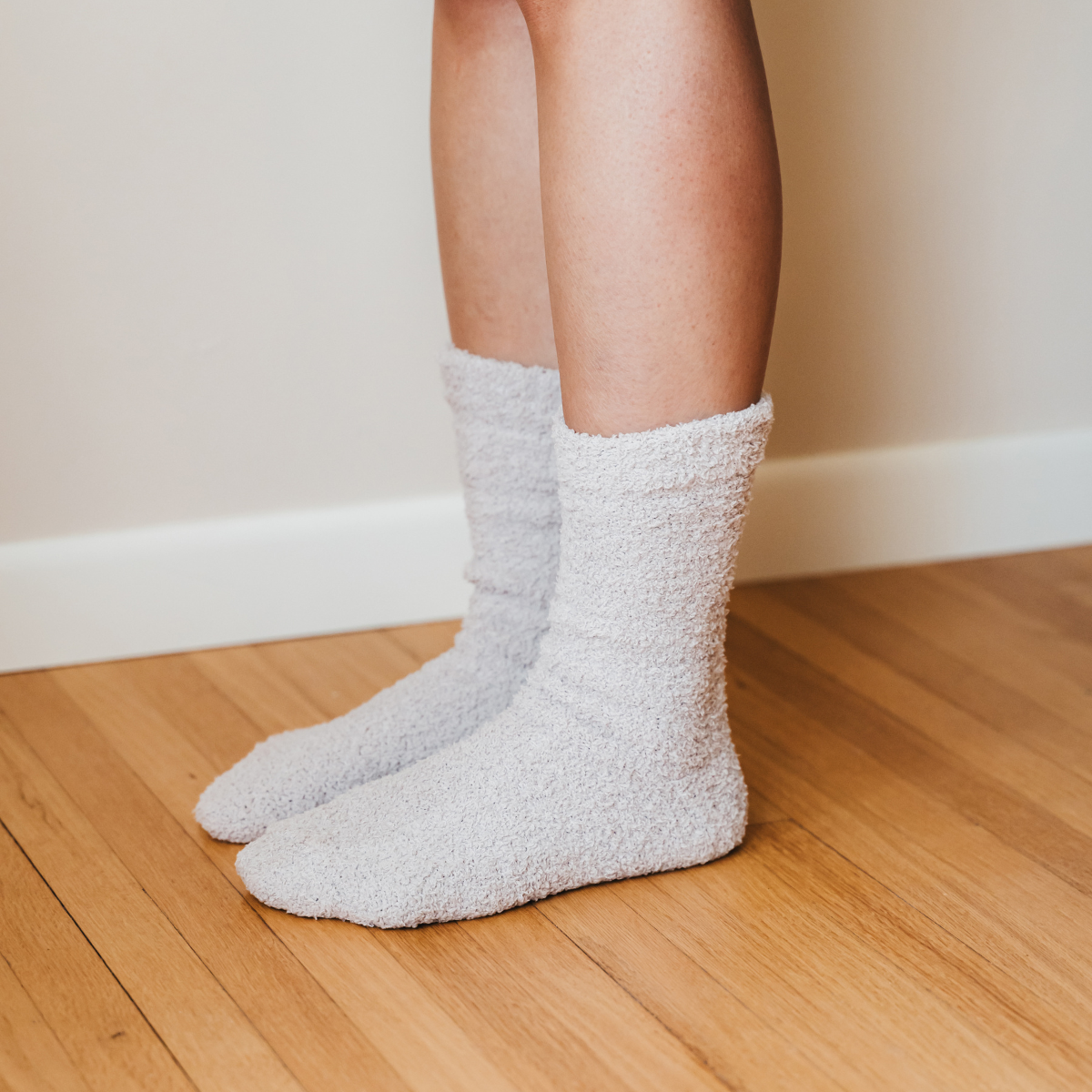 Giften Market - Cozy Cloud Socks - Ivory - Warm & Soft - Women’s Gift
