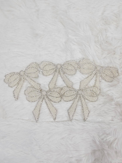 Scratch Decor - Rhinestone Bow with Silver Outline and White Pearl Iron-on Patch