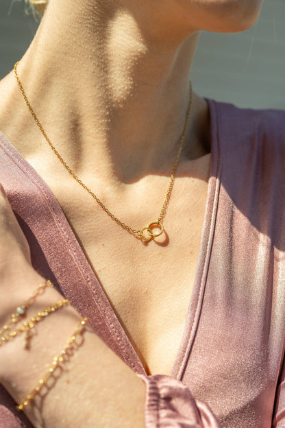 WJW - 18K Gold PVD Stainless Steel Interlocked Rings Necklace