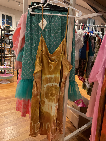 Caitmaid yellow tie dye silk tank top