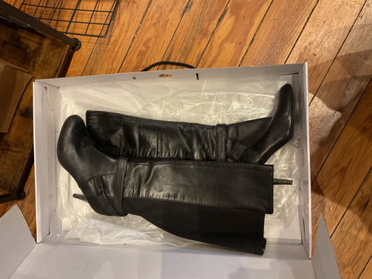 Nine West black leather boot heels size 6