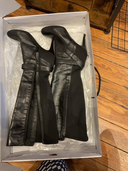 Nine West black leather boot heels size 6