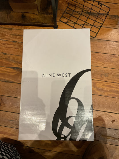 Nine West black leather boot heels size 6