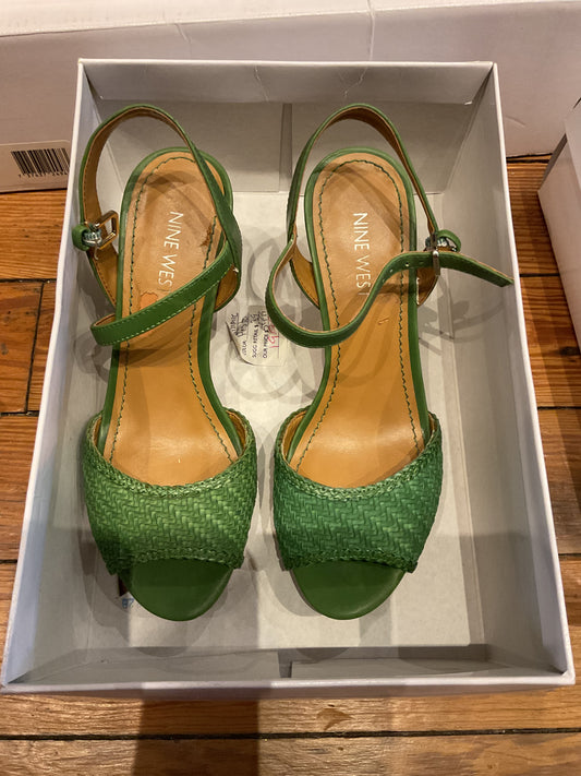 Nine West green cork heels size 6