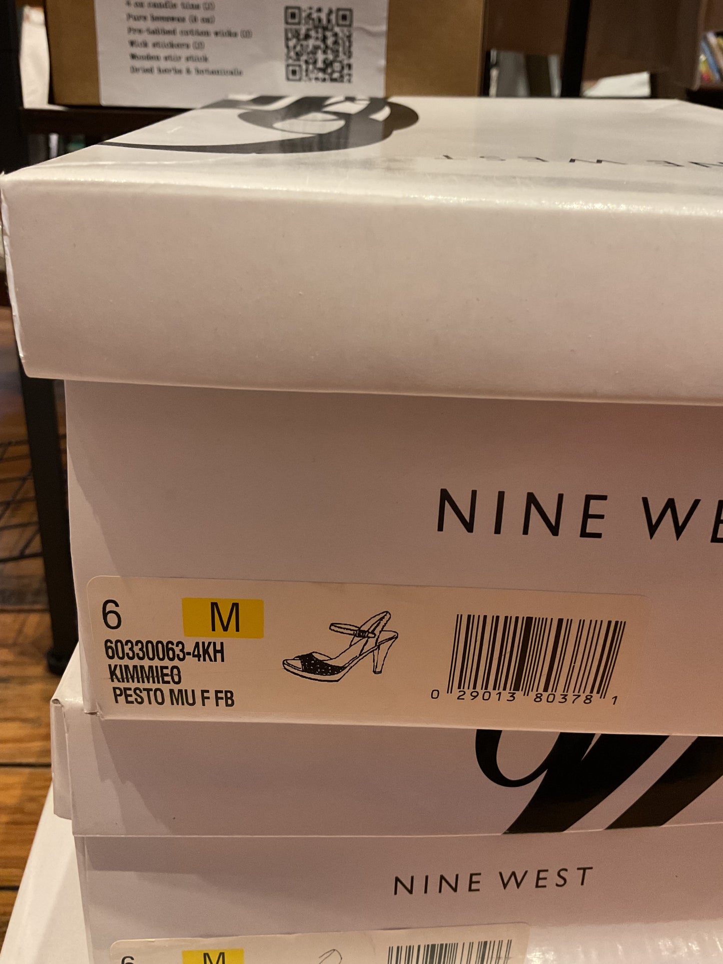 Nine West green cork heels size 6