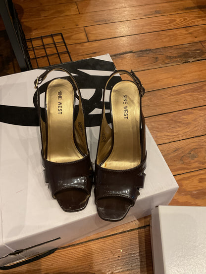 Nine West brown shiny leather wedge size 6