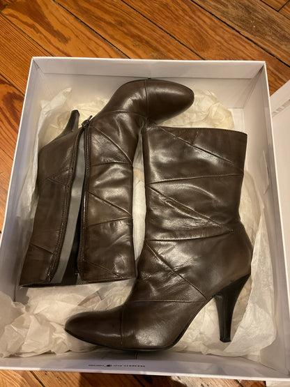 Nine west brown leather bootie heels size 6